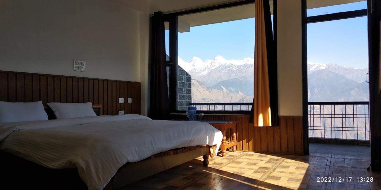 Hotel Milam Inn Munsyari Buitenkant foto