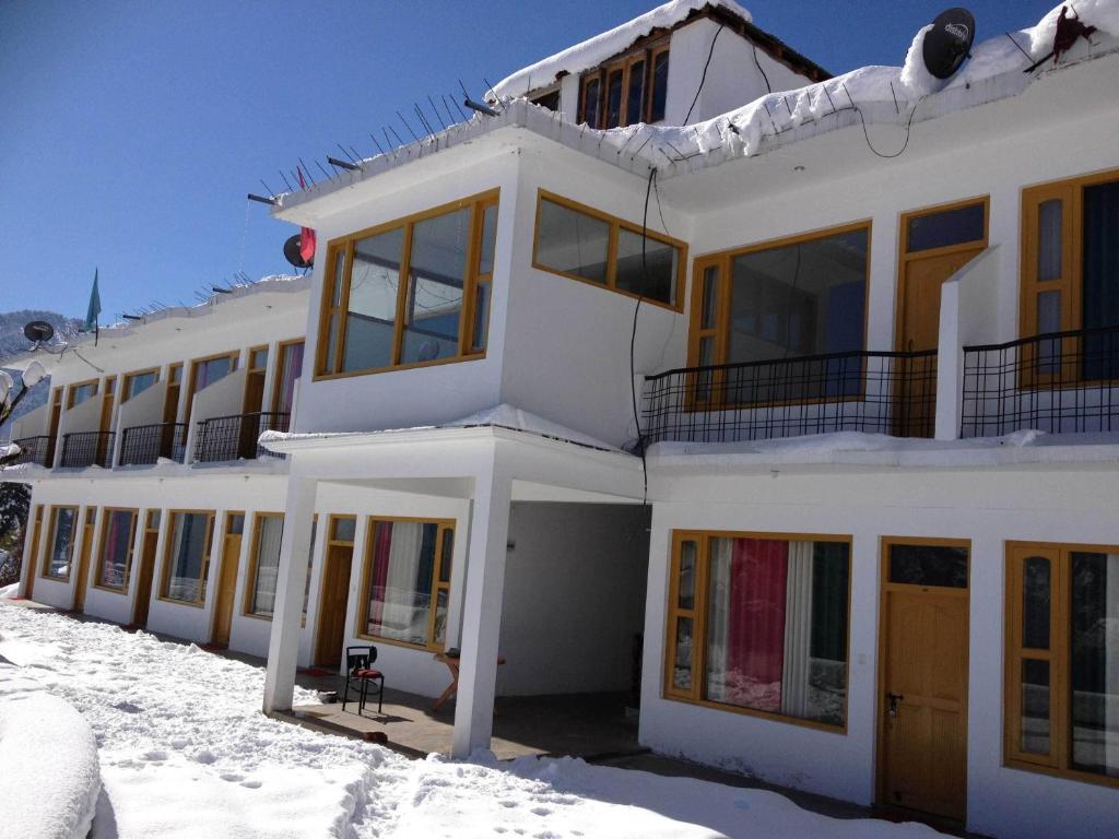 Hotel Milam Inn Munsyari Buitenkant foto